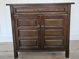 Kommode dunkelbraun Holz mit Schublade und 2 Türen