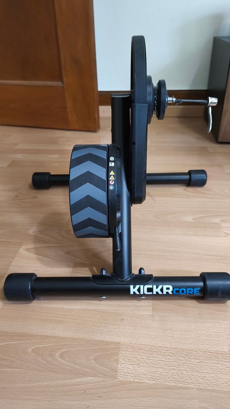 Wahoo Hometrainer: Wahoo KICKR CORE – Gebraucht aus Zürich von fca_d969 1