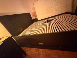 Lit FJELL IKEA avec tête de lit et 4 tiroirs 