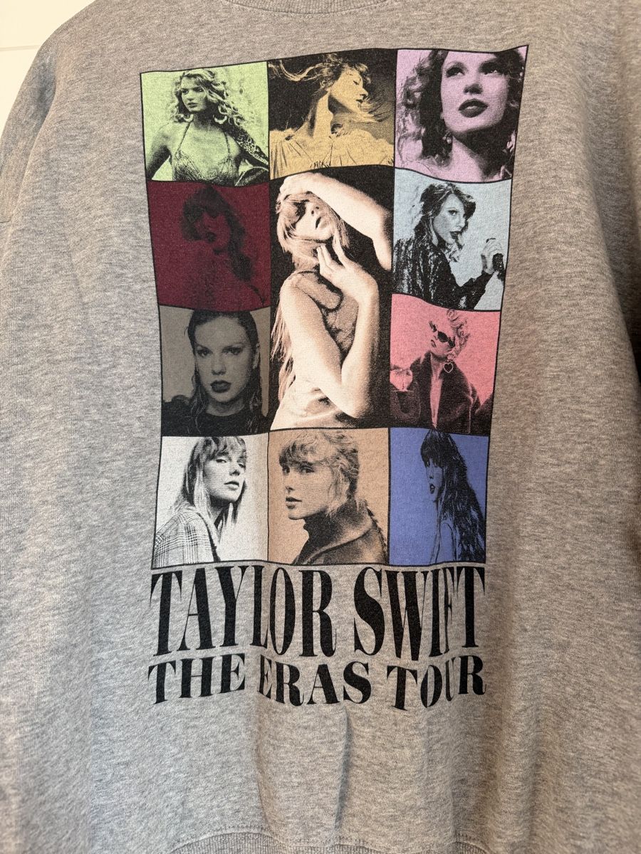 Maglioni & Felpe: Taylor Swift The Eras Tour Original Pullover – Usato da Derendingen venduto da Leonie6484 2