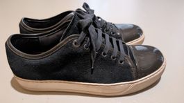 Lanvin Sneakers aus schwarzem Wildleder mit Lackkappe –EU 38