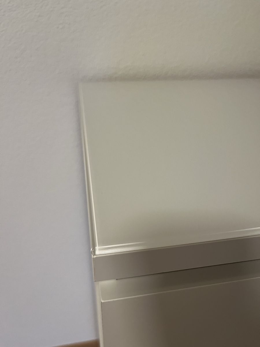 Ikea Commodes: IKEA MALM Kommode + Glasplatte weiss, 4 Schubladen – D'occasion à Jona par lau_k95h 1