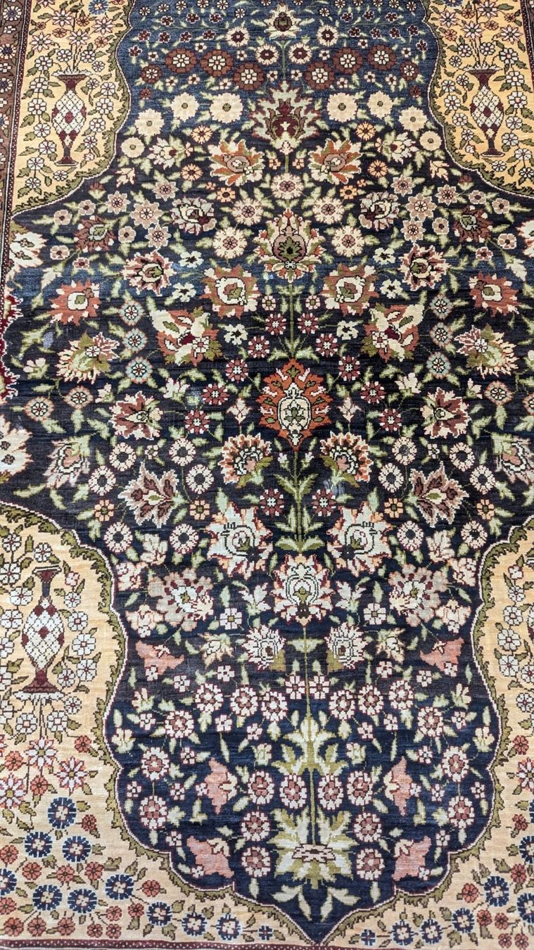 Tapis: Orientteppich mit Blumenmuster dunkelblau gebraucht – D'occasion à Schwyz par rol_5hgw 1