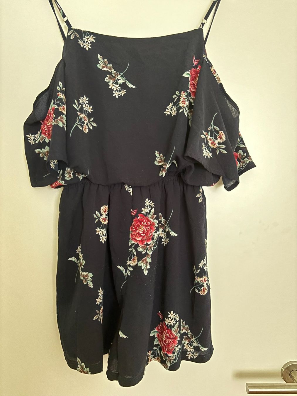 Tute: Sommerlicher Jumpsuit mit Blumenmuster, Grösse M – Usato da Pfäffikon ZH venduto da sunshine9500 2