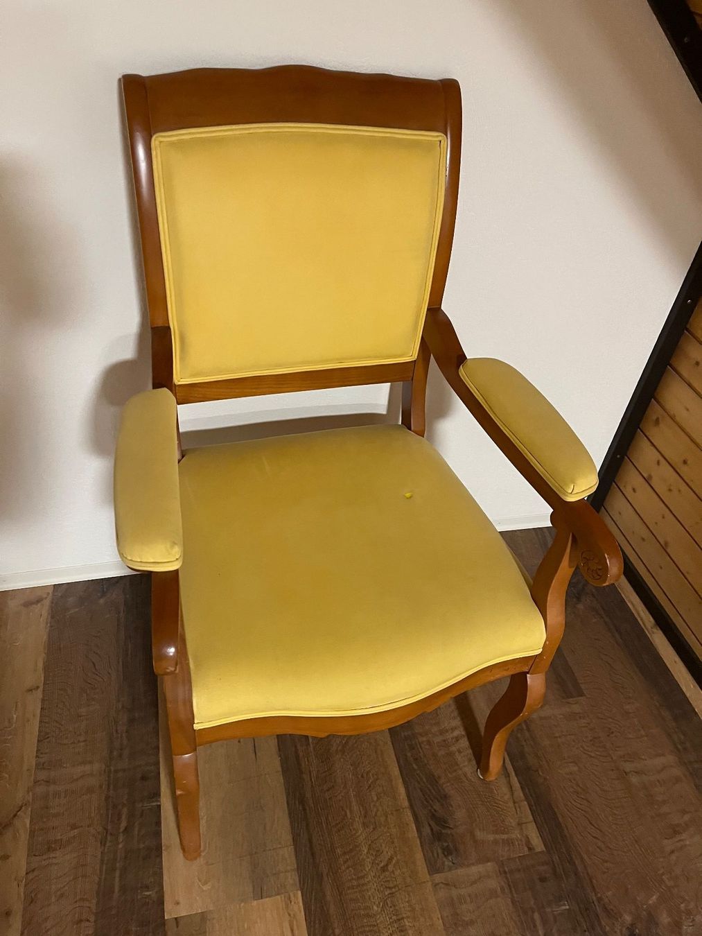 Sedie: Antiker Stuhl mit Armlehne – Usato da Balsthal venduto da Benouk99 4