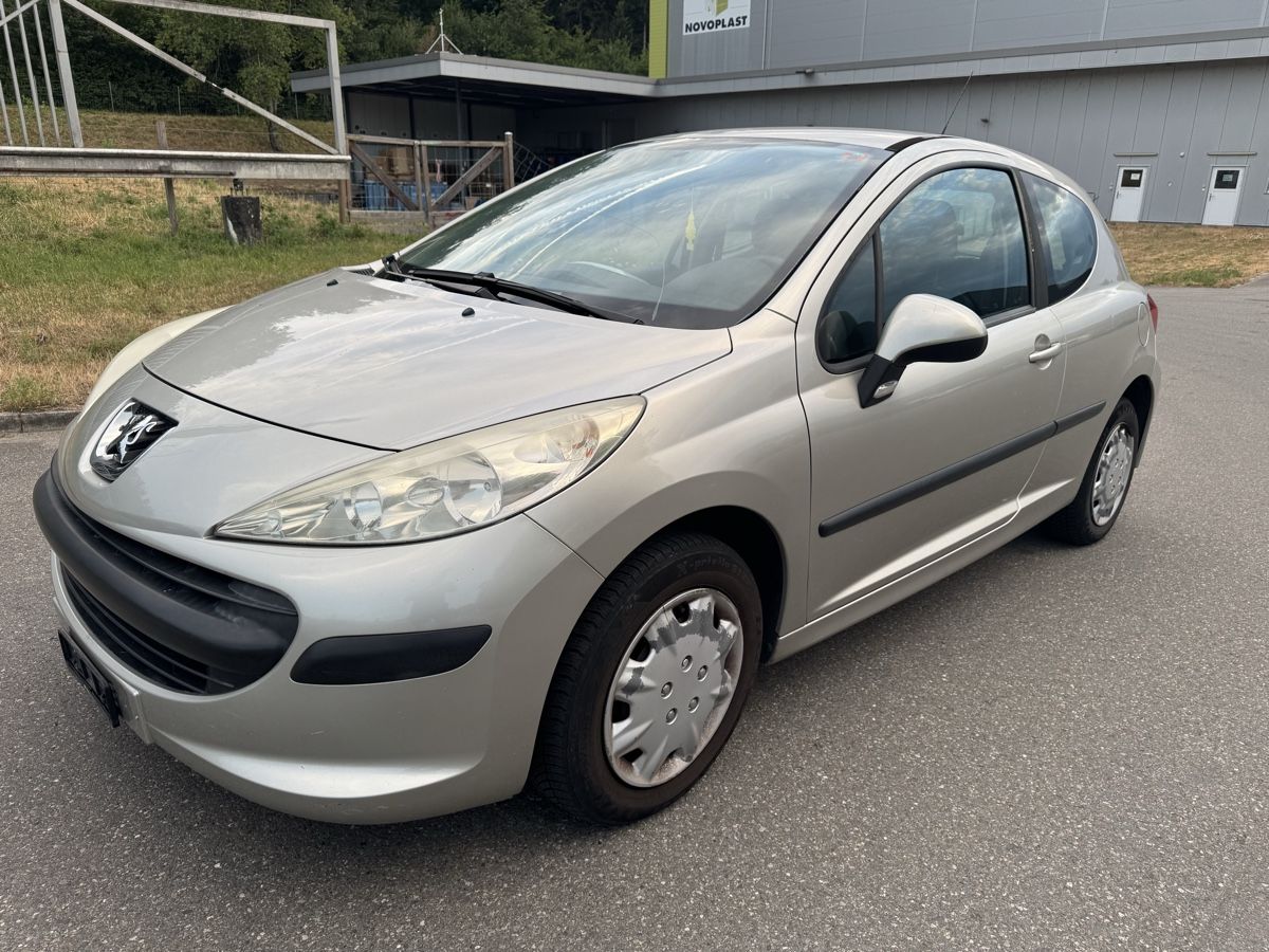Peugeot Automobili: Peugeot 207 – Usato da Wallbach venduto da SchnellAutomobile