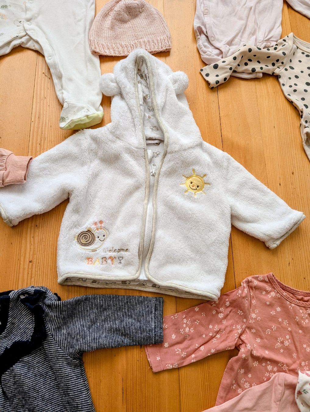 Lotti & Set di vestiti: Kleiderpaket Mädchen Gr. 62 Herbst /Winter – Usato da Brunnen venduto da bahari02 3