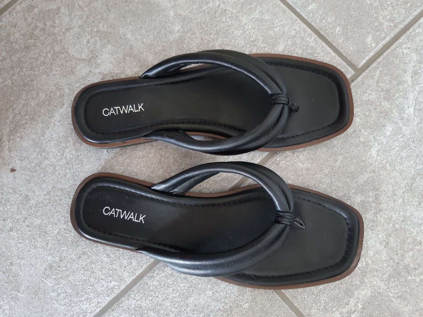 Scarpe da donna: Sandalen Zehentrenner – Nuovo (secondo la descrizione) da Nebikon venduto da Haidihooo
