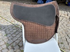 Satteldecke mit Moosgummi-Pad