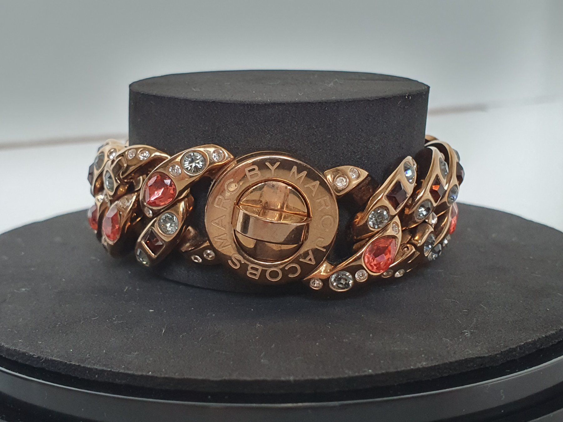 Marc Jacobs Uhren: Marc Jacobs Uhr Multicolor Bracelet Watch MBM 3145 – Gebraucht aus Wängi von Pambola 2