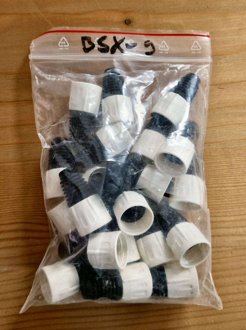 Neutrik Kabel: Neutrik XLR Cable Sleeves - 186pcs – Neu und originalverpackt aus Zofingen von Rodeln 9