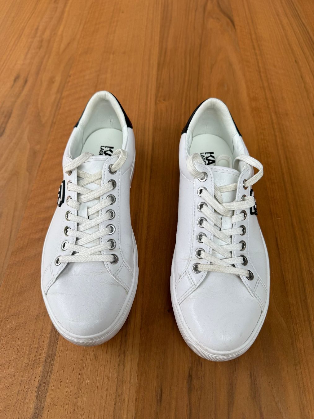 Karl Lagerfeld Damenschuhe: Karl Lagerfeld Sneekers – Gebraucht aus Spreitenbach von BritToSwiss