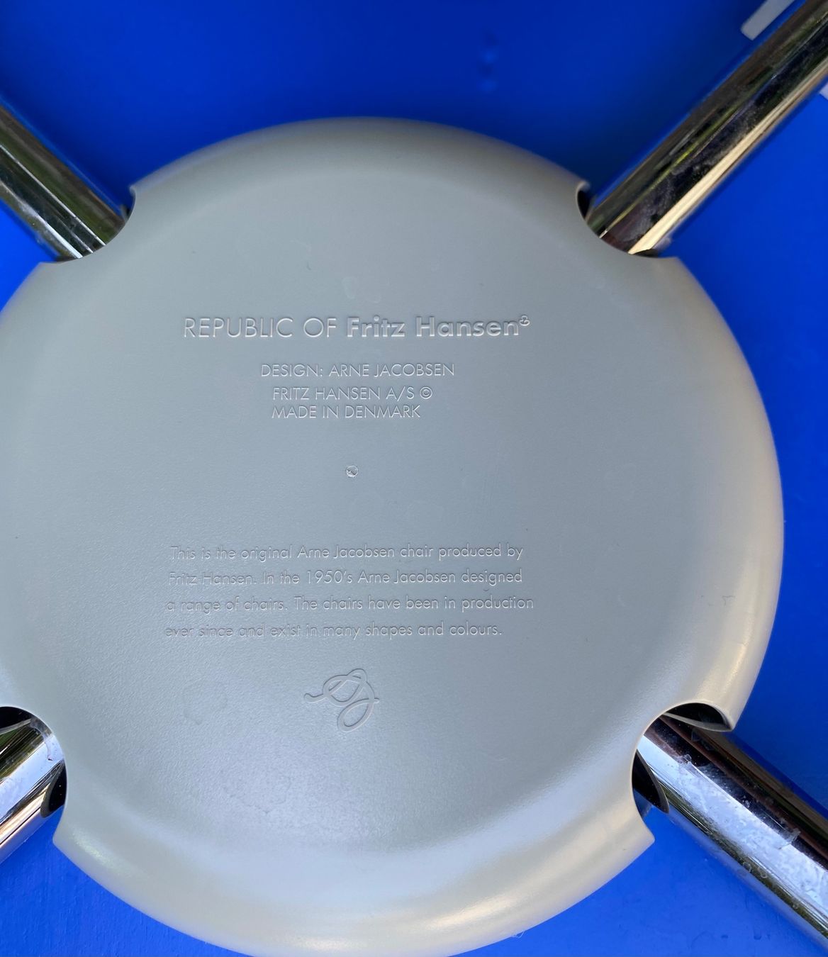 Fritz Hansen Stühle: Fritz Hansen Stühle blau 3 Stk. – Gebraucht aus Rabius von bri_ca76 7