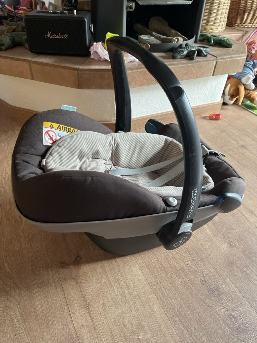 Maxi-Cosi Auto-Kindersitze: Maxi-Cosi Pebble Plus – Gebraucht aus Basel von flo.drums 2