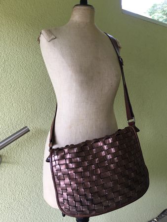 Schöne elegante Leder Umhängetasche von Campomaggio
