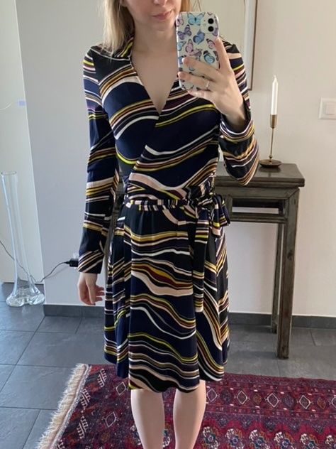 Diane von Furstenberg Kleider: Diane von Furstenberg Wrap Dress – Gebraucht aus Zug von Lele0102 1