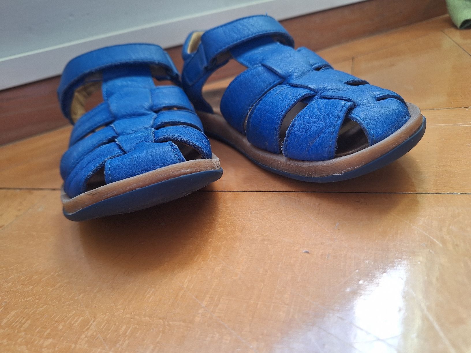 Camper Chaussures garçon: Sandalen Camper Grösse 33 – D'occasion à Bern par zizzerzazzer 1