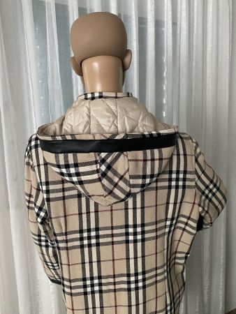 Perfekter Auftritt - einmaliger KARO Wintermantel, L