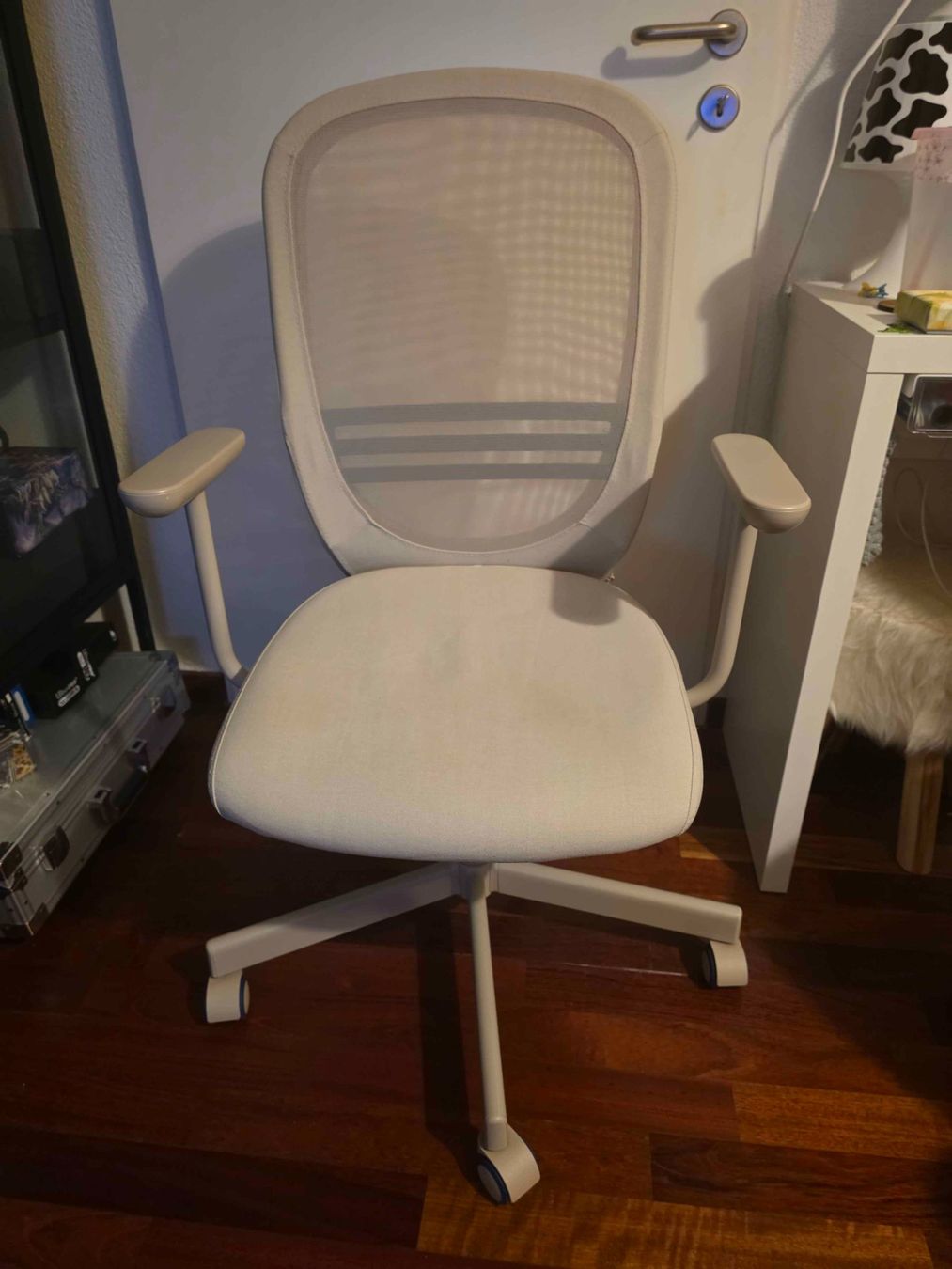Chaises: Ikea Office Chair FLINTAN with armrests – D'occasion à Zürich par hog_68hk