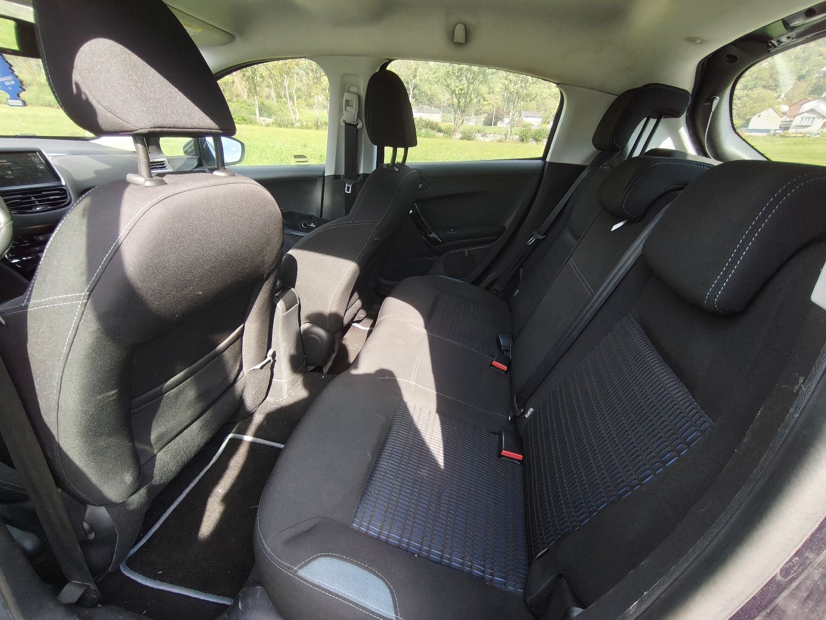 Peugeot Automobili: Peugeot 208 1.4 HDI – Usato da Giubiasco venduto da AUTOTECNICA 6