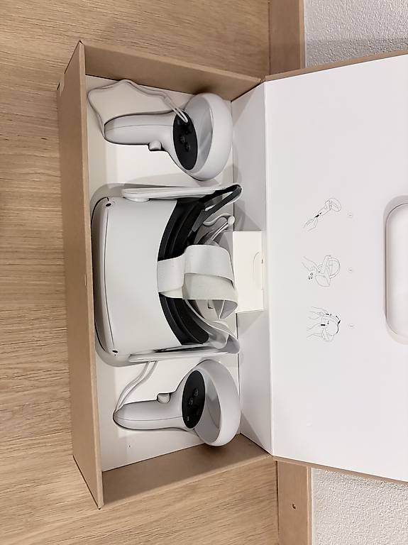 VR Brille: Meta Quest 2 – Gebraucht aus Dielsdorf von cma_68k2 1
