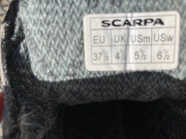 Scarpa Scarpe da donna: Scarpa chaussures montagne 37 1/2 – Usato da Colombier VD venduto da DENYSE01 3