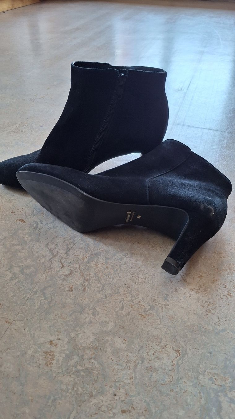 Damenschuhe: Schwarze Stiefeletten Minelli Gr. 39 – Gebraucht aus Brienz BE von mondchatz1 6
