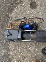12V Seilwinde mit dazu gehörigen Kabeln und Fernbedinung.