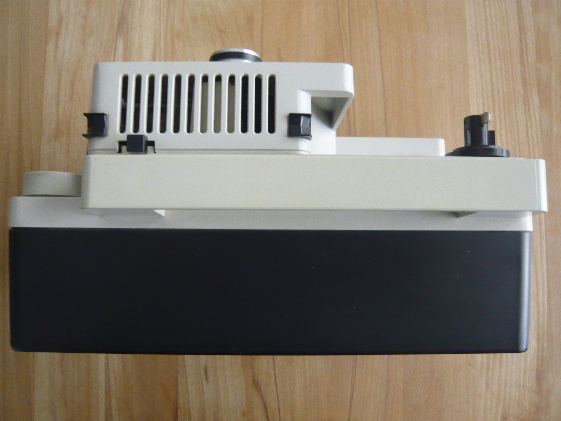 Home Cinema: Eumig MARK 610D Stummfilmprojektor – Usato da Winterthur venduto da Cajun 4