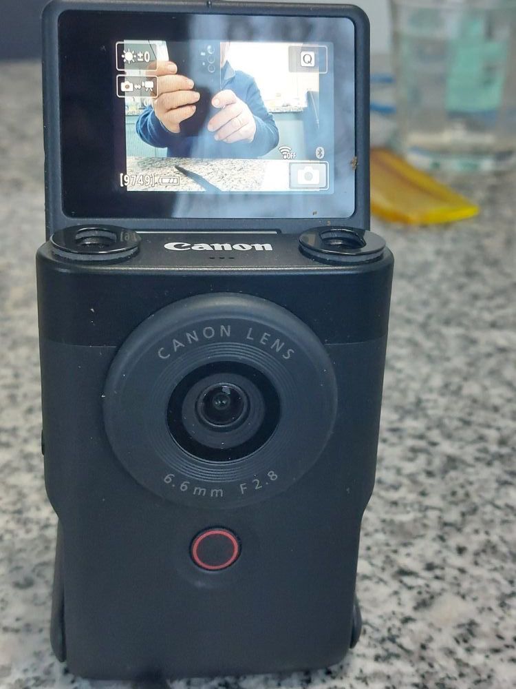 Canon Appareil photo: CANON PowerShot V10 Vlogging – D'occasion à Biel/Bienne par HalloundSo 1