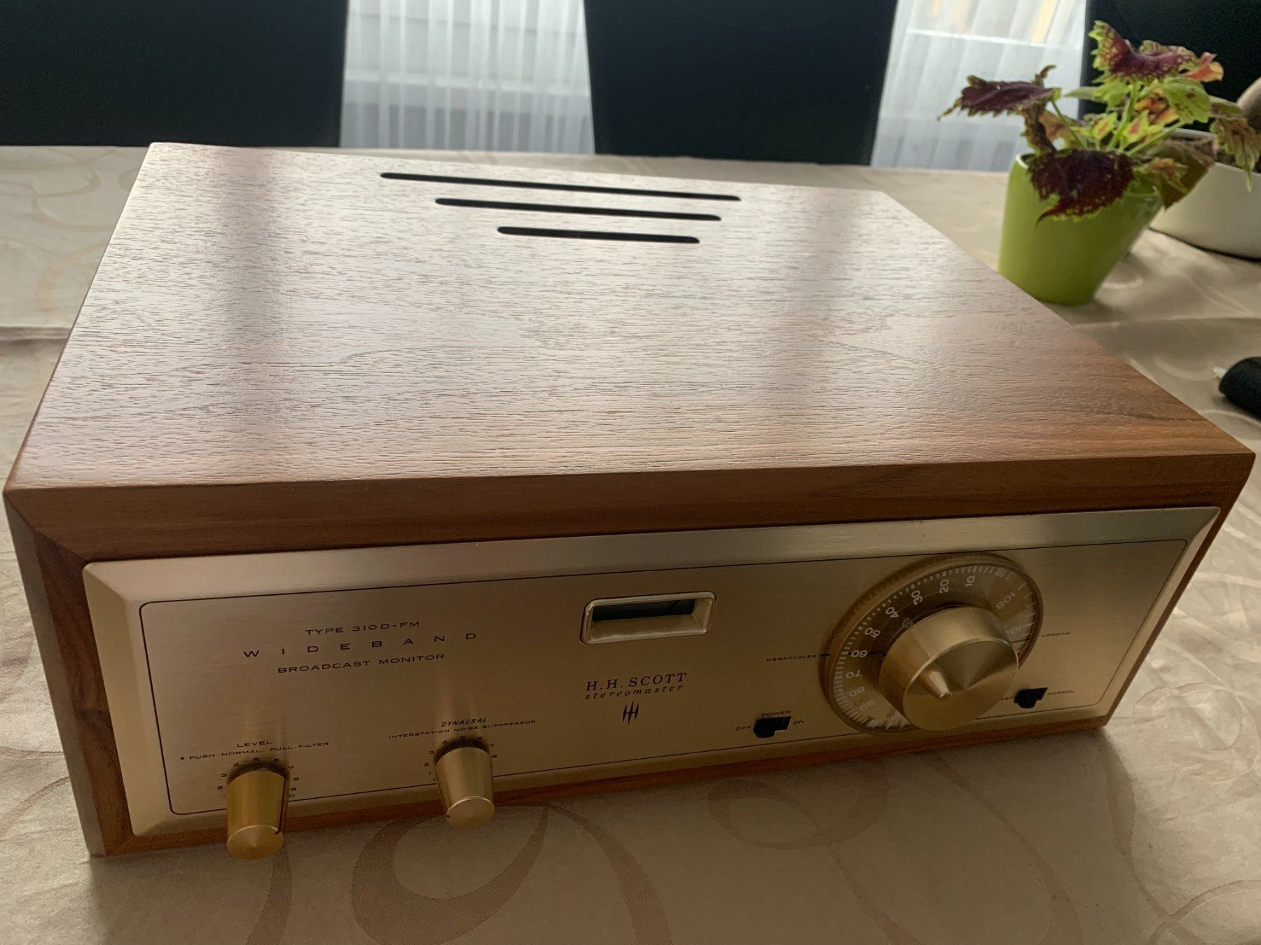 Radio: H.H. Scott Typ: 310 D-FM – Usato da Oetwil an der Limmat venduto da Pata 1