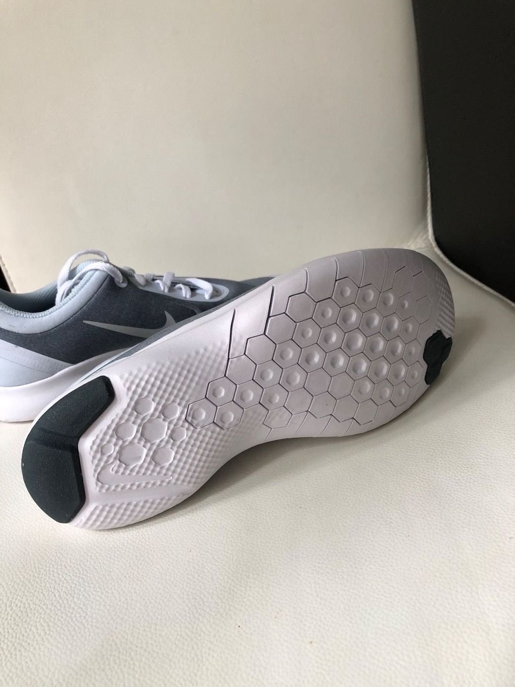 Nike Schuhe für Mädchen: NIKE FLEX EXPERIENCE RN 8 Laufschuh 38.5 – Neu und originalverpackt aus Luzern von falena01 5
