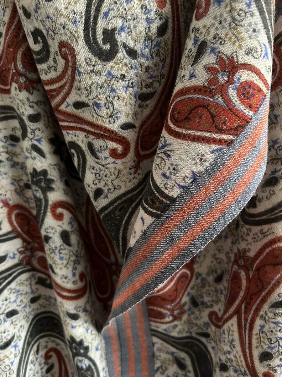 Foulard & Sciarpe: Wolle Schal 190x90 – Usato da Oftringen venduto da Odessa65 1