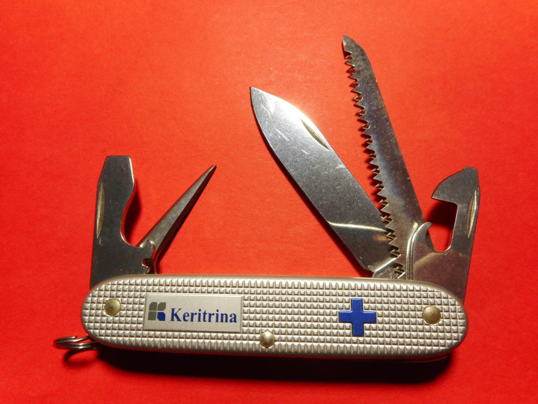 Victorinox Coltelli tascabile: Victorinox  Farmer  OC / Keritrina – Nuovo (secondo la descrizione) da Rotkreuz venduto da Hubbil