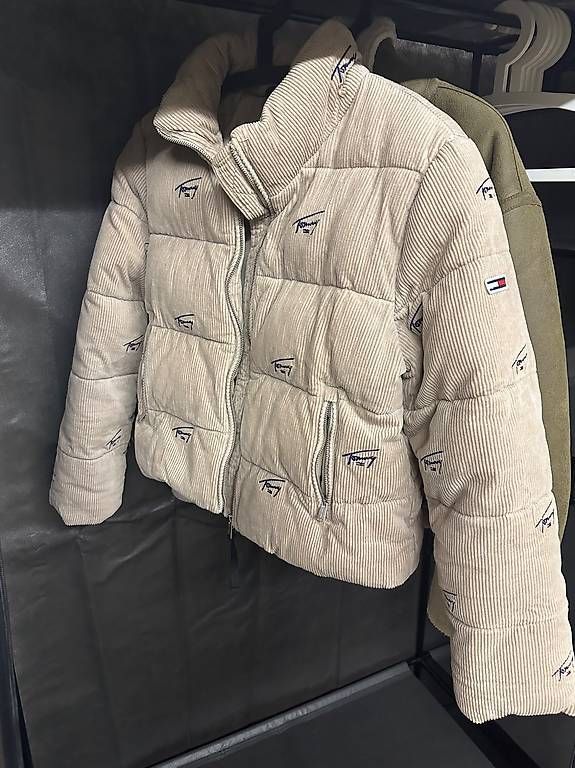 Tommy Hilfiger Giacche: Tommy Hilfiger – Nuovo (secondo la descrizione) da Gossau SG venduto da Carvalloh