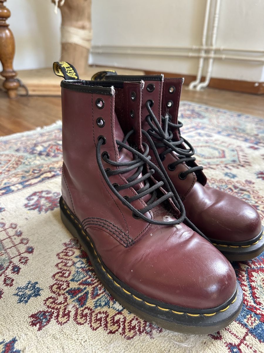 Scarpe da uomo: Dr. Martens Stiefel, Grösse 37, Burgunderrot – Usato da Dättwil AG venduto da oceaneyes 1