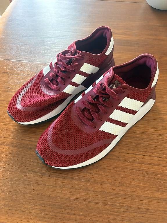 Damenschuhe: Adidas Bordeaux – Gebraucht aus Chardonne von any_yq5q 4