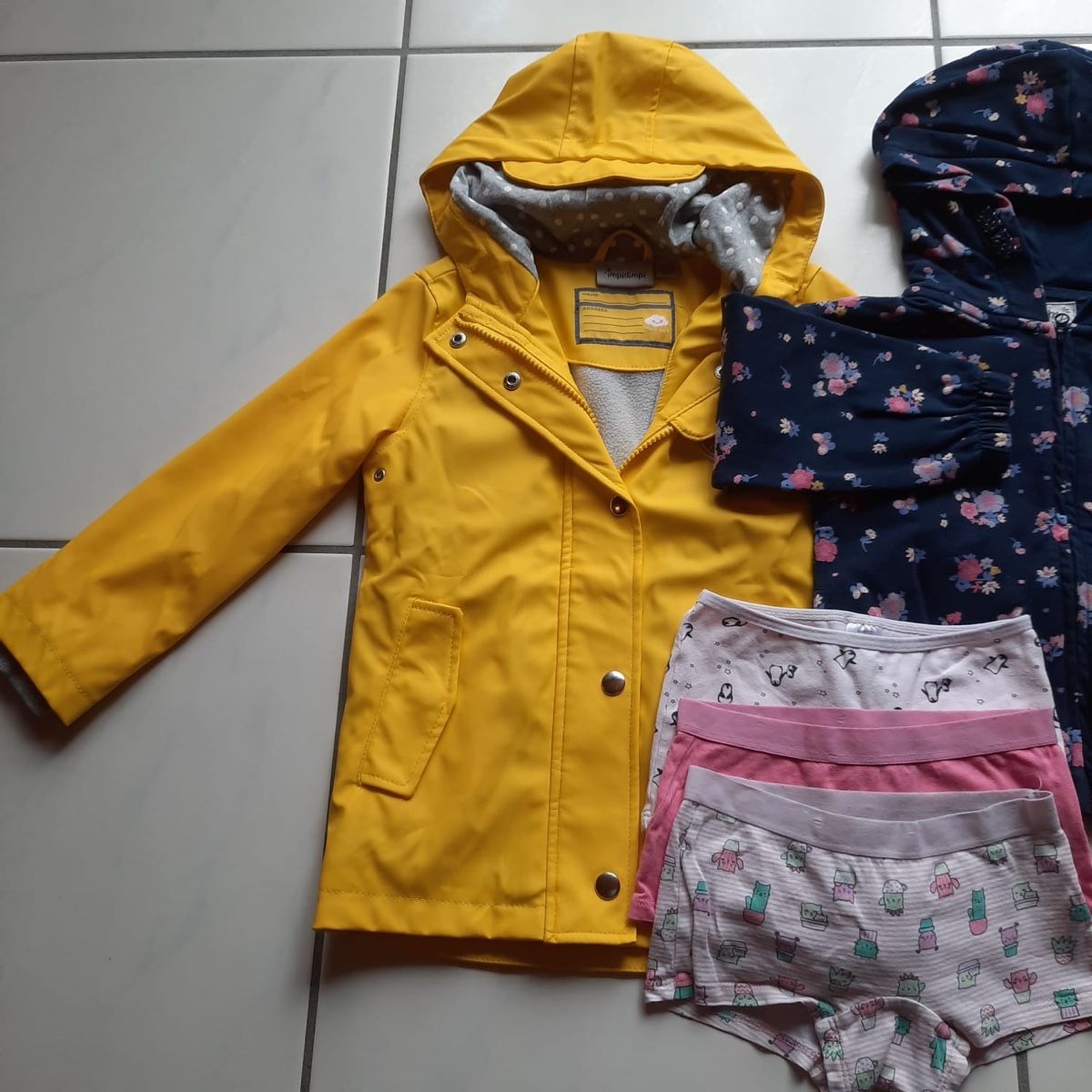 Lotti & Set di vestiti: Mädchen Herbstpaket - Gr. 98/104 – Usato da Grenchen venduto da lia51 2