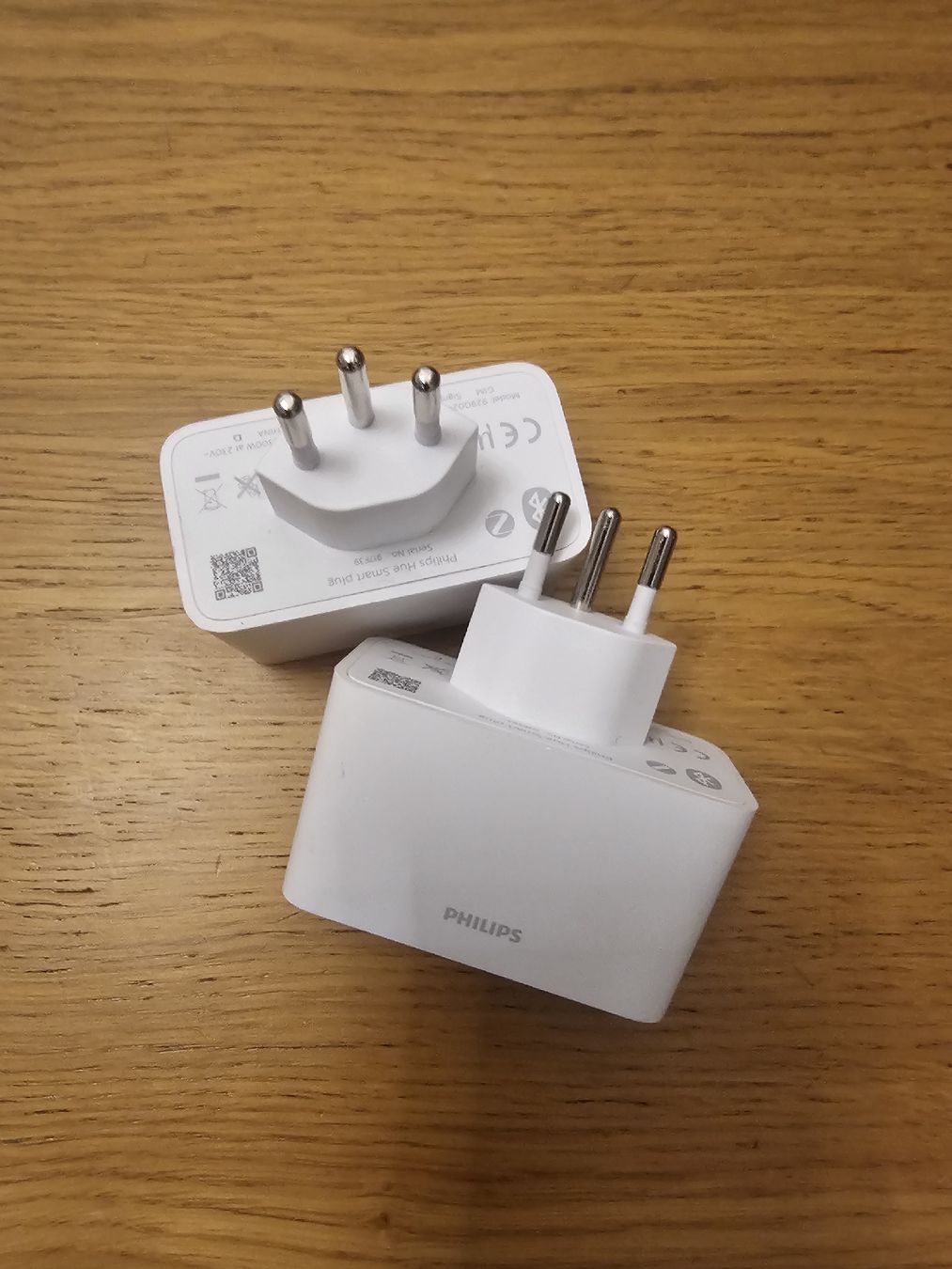 Spine: Phillips Hue Smart Plug – Nuovo (secondo la descrizione) da Dottikon venduto da b-brain 1