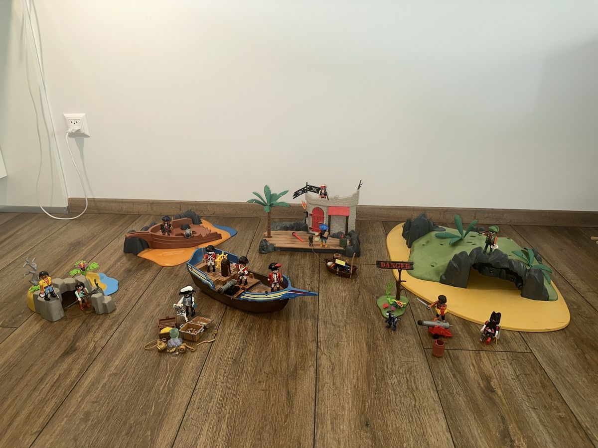 Playmobil Jouets: PLAYMOBIL DAS ULTIMATIVE PIRATEN SET – D'occasion à Neftenbach par M.Knoerle