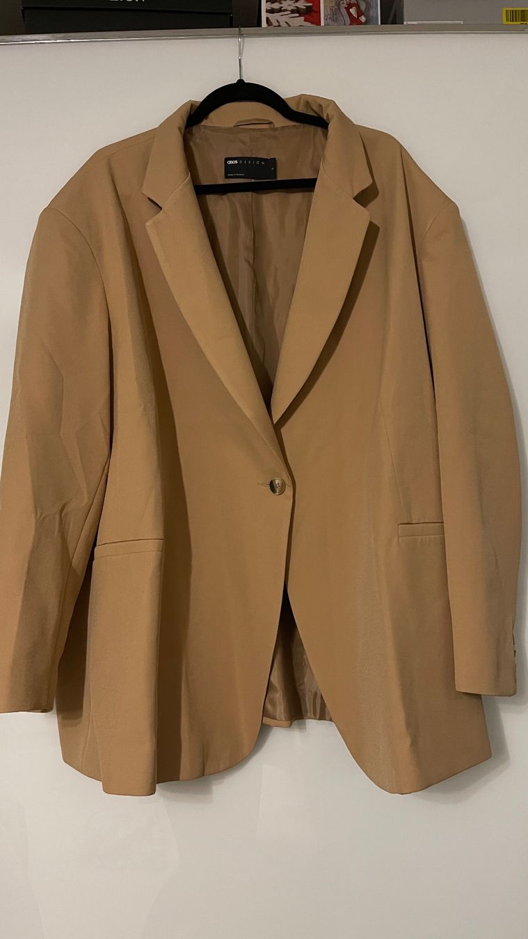 Asos Giacche: Oversized Blazer von ASOS – Nuovo (secondo la descrizione) da Lausen venduto da sim_hgp6