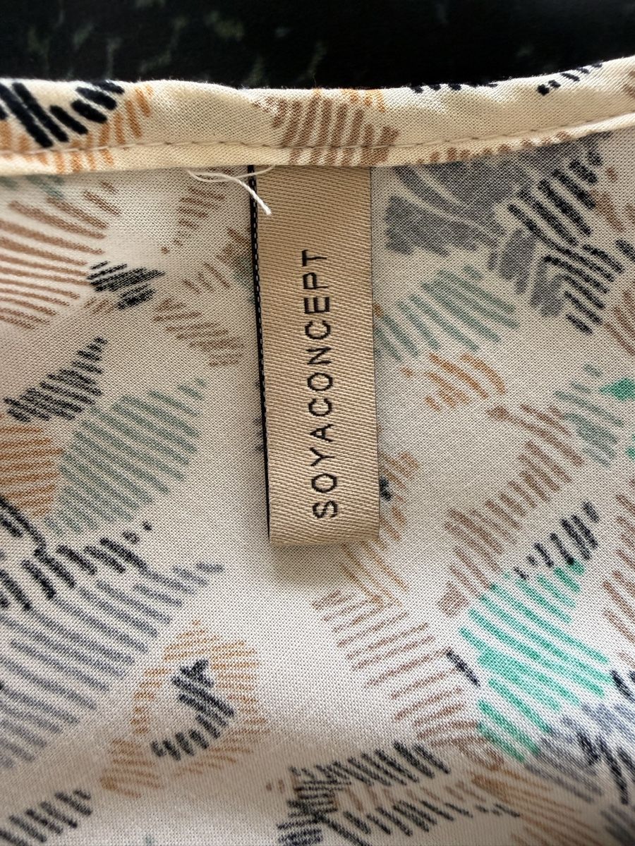Robes: SOYACONCEPT Kleid Kurzarm Blumenmuster Grösse L  – D'occasion à Biberist par Mi58 3