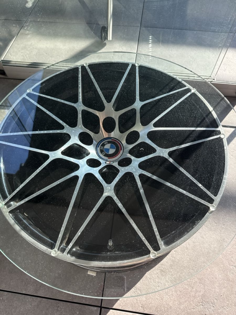 Tavoli: Felgentische BMW M666 – Usato da Feldbrunnen venduto da soon-nam 1
