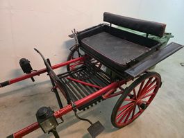 Antike Kutsche für Ponys und Kleinpferde