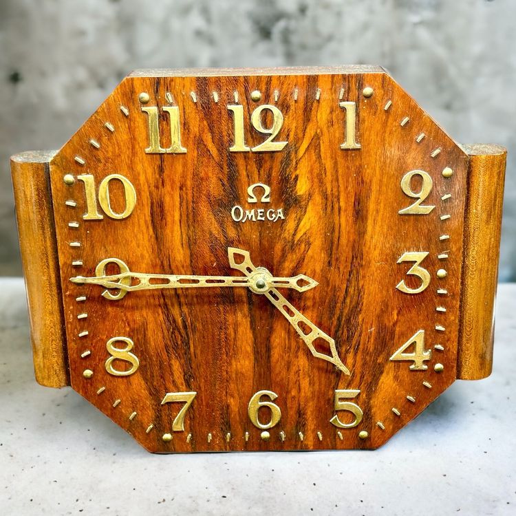 Rare horloge murale 19ème siècle en marbre et bois - Bois