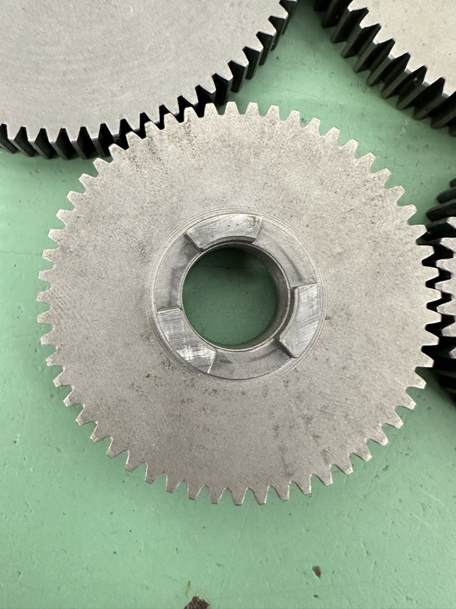 Tutti gli attrezzi: Spezial-Teilradsatz, Special dividing gear set module M1 – Usato da Aarberg venduto da SNMachines 3