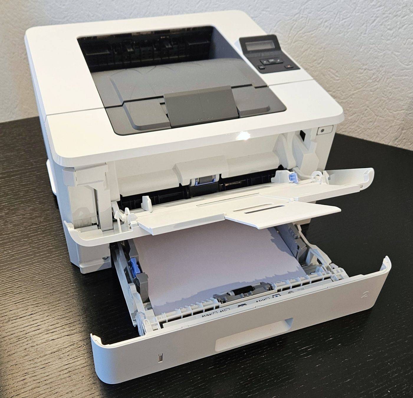Hewlett Packard Stampanti: HP LaserJet Pro M402dn – Usato da Thalwil venduto da sch_5kl8 1