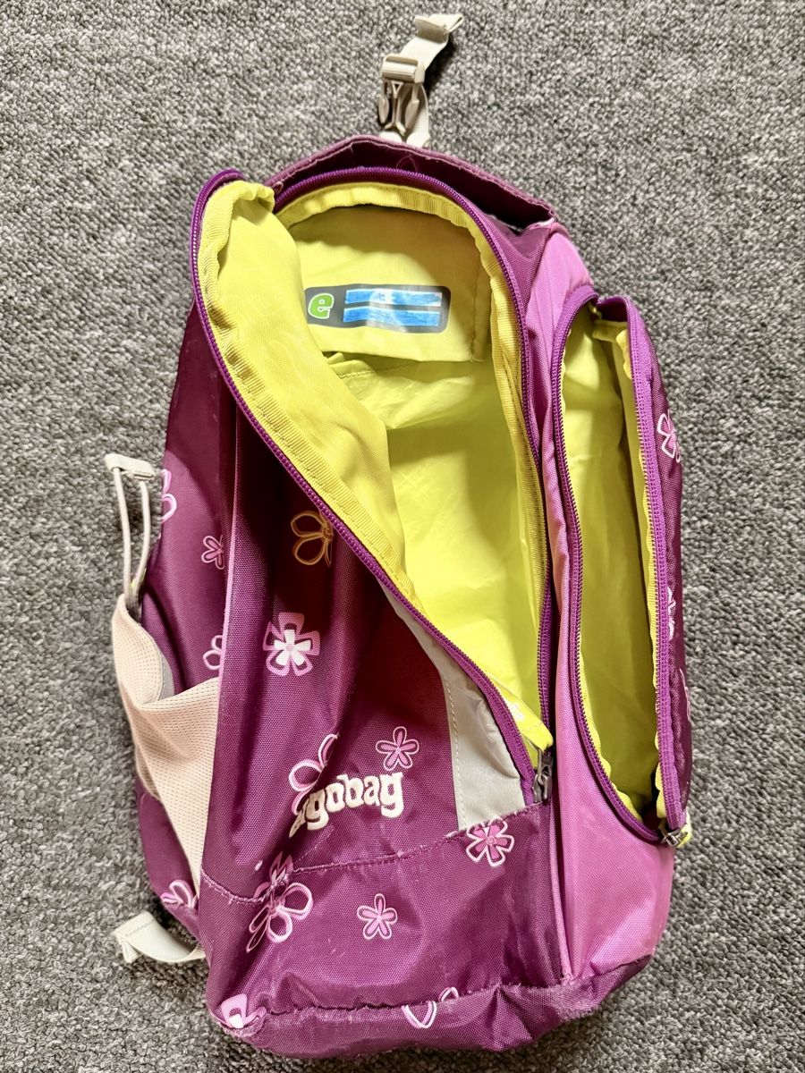 Ergobag Sacs & sacs à dos: Ergobag Rucksack lila mit Blumenmuster – D'occasion à Worben par Teddy112 2
