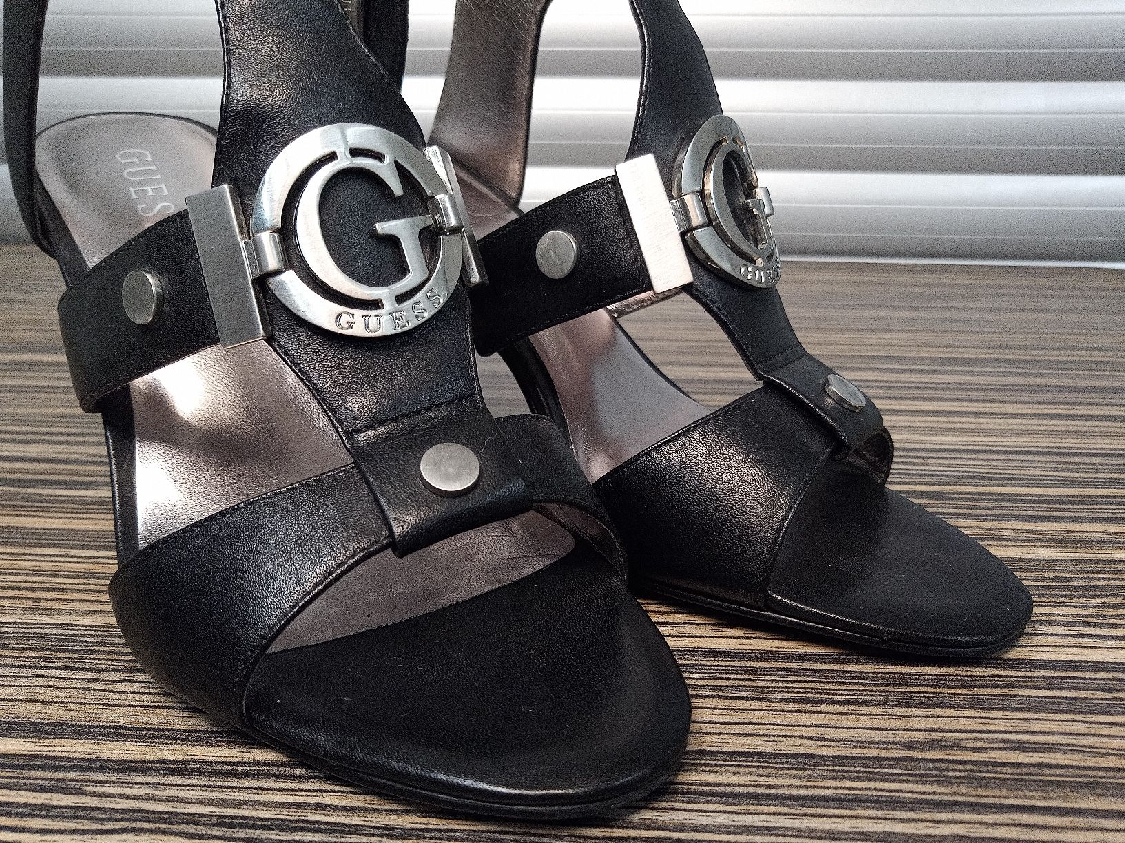 Guess Scarpe da donna: Guess High Heels Gr. 38 Absatz 9cm – Usato da Reiden venduto da Zofi-Brocki 4