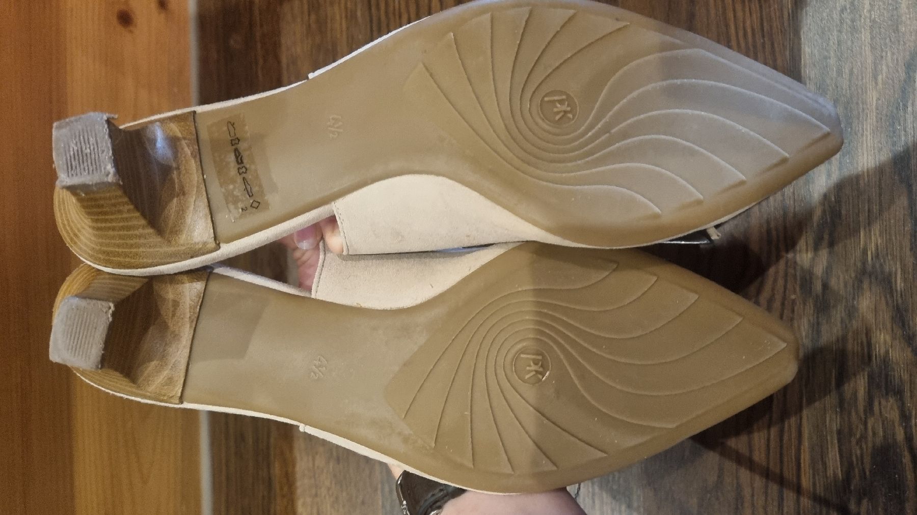 Kaiser Scarpe da donna: Peter Kaiser! Slingbacks mit Kittenheel, Gr. 4 1/2 – Usato da Oftringen venduto da MalousAllerlei 3